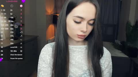 Nicole online show from February 2026 07:53:02 PM