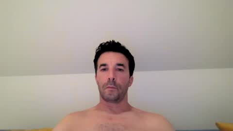 Snapshot of niciboi chatting on August 2026 10:52:02 PM James online show from August 2026 10:52:02 PM