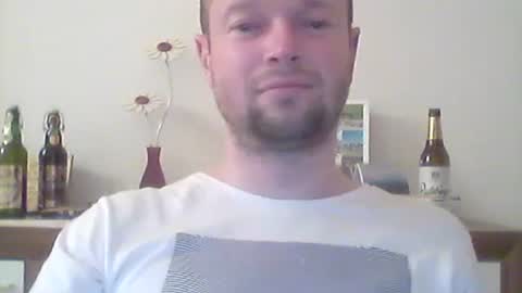 nick1990b online show from March 2025 09:15:01 PM