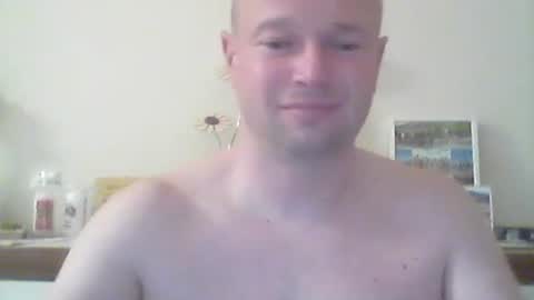 nick1990b online show from April 2026 05:16:01 PM