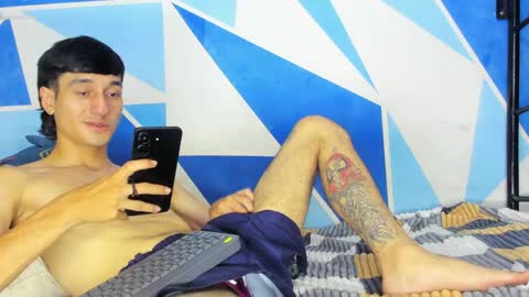 Snapshot of nick_damon chatting on May 2026 10:27:02 PM Nick online show from May 2026 10:27:02 PM