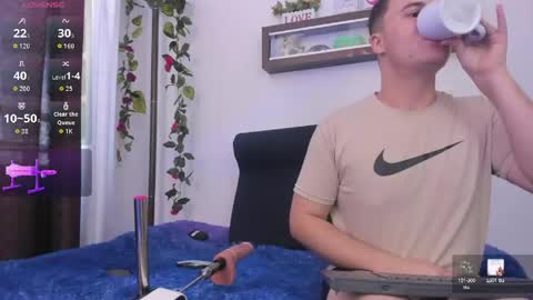 nick_gonza online show from April 2026 04:43:02 PM