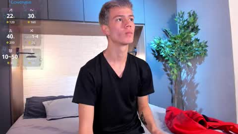 Nick  online show from October 2025 12:15:01 PM