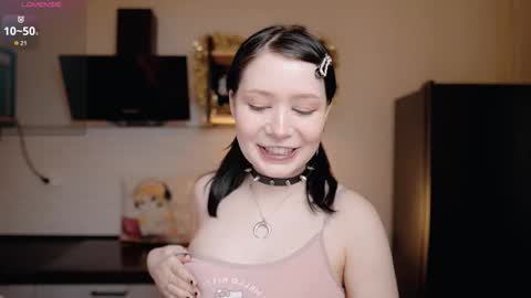 nickari_x online show from March 2026 06:18:01 AM