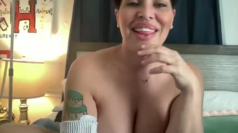 Nicki Marie online show from December 2024 03:55:01 PM