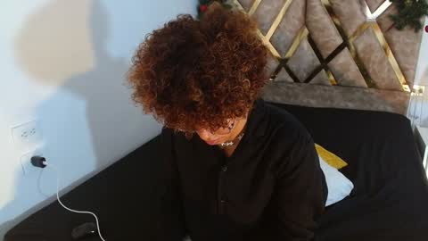 Snapshot of nickolas_moon chatting on December 2024 06:57:02 PM Nickolas Muoz online show from December 2024 06:57:02 PM
