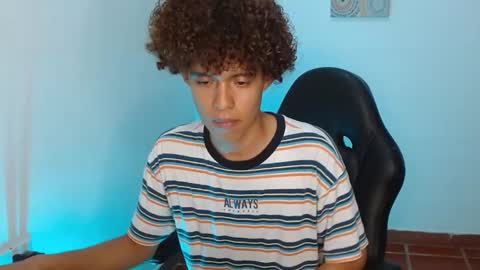 Snapshot of nickolas_moon chatting on December 2024 06:33:02 AM Nickolas Muoz online show from December 2024 06:33:02 AM