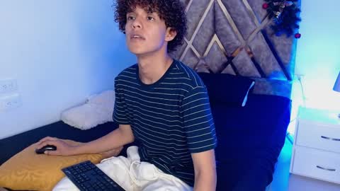 Snapshot of nickolas_moon chatting on December 2024 04:12:01 AM Nickolas Muoz online show from December 2024 04:12:01 AM