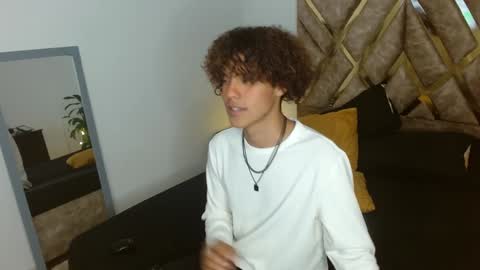 Snapshot of nickolas_moon chatting on January 2025 09:28:01 PM Nickolas Muoz online show from January 2025 09:28:01 PM