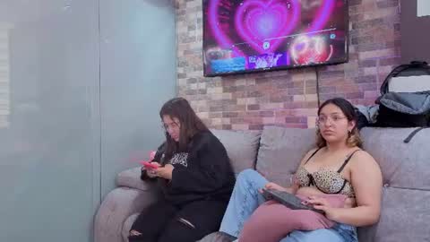 nicky_as online show from June 2026 06:20:01 PM