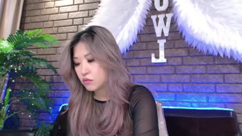 Snapshot of nicky_owl chatting on February 2025 03:17:02 PM Today is my 41st birthday And in 2 hours Im waiting for you on the stream Stock up on tokens and a good mood Nicky online show from February 2025 03:17:02 PM