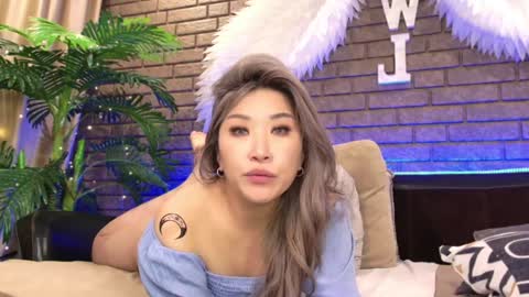Snapshot of nicky_owl chatting on February 2025 07:53:02 PM Today is my 41st birthday And in 2 hours Im waiting for you on the stream Stock up on tokens and a good mood Nicky online show from February 2025 07:53:02 PM