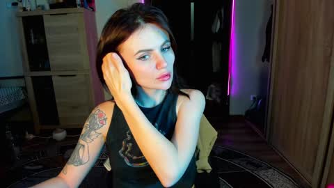 Nicky Weekends online show from February 2025 04:46:02 AM