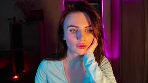 Nicky Weekends online show from February 2025 12:44:02 PM