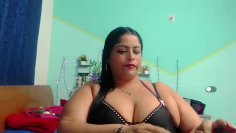 nickyribeiro online show from November 2025 06:45:02 AM