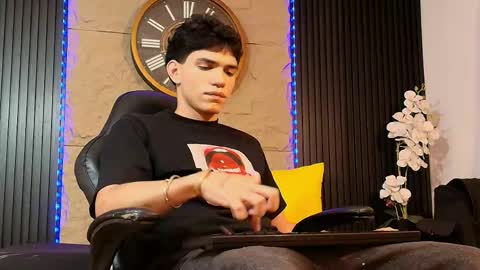Snapshot of nico_monroet chatting on April 2026 08:58:02 PM nico_monroet online show from April 2026 08:58:02 PM