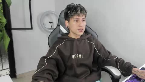 Nico  online show from January 2026 09:39:02 PM