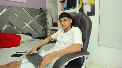 Snapshot of nico_viper_ chatting on March 2026 07:28:01 PM NICO online show from March 2026 07:28:01 PM