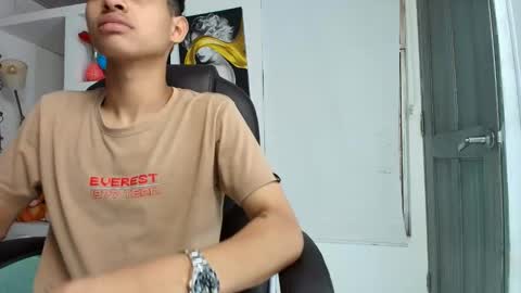 Snapshot of nico_viper_ chatting on April 2026 07:41:01 PM NICO online show from April 2026 07:41:01 PM