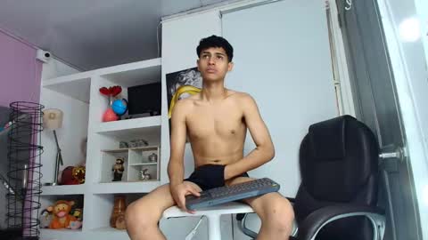 Snapshot of nico_viper_ chatting on April 2026 07:58:02 PM NICO online show from April 2026 07:58:02 PM