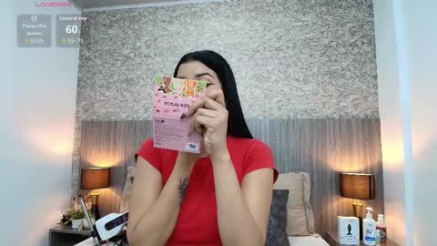 Nicol Alvarez online show from January 2026 11:35:01 AM