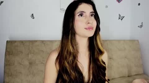 Snapshot of nicol_swift_ chatting on December 2024 06:10:02 AM Nicol online show from December 2024 06:10:02 AM