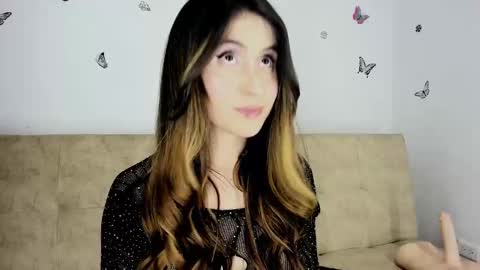 Snapshot of nicol_swift_ chatting on December 2024 02:47:01 AM Nicol online show from December 2024 02:47:01 AM