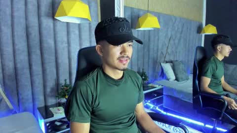 Nicolai online show from December 2025 12:43:01 PM