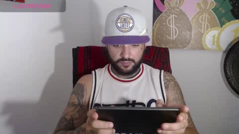 nicolas online show from March 2025 03:32:01 AM