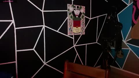 nicolas online show from November 2025 02:32:01 AM