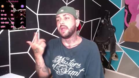 nicolas online show from November 2025 06:17:01 PM