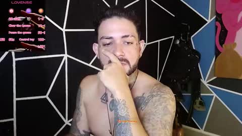 nicolas online show from November 2025 03:29:02 AM