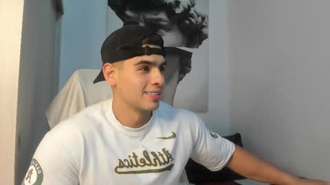 Snapshot of nicolasmuscle chatting on March 2025 11:47:02 PM Andres online show from March 2025 11:47:02 PM
