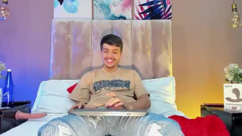 Snapshot of nicolasrey1 chatting on November 2025 03:45:01 AM Nicolas Rey online show from November 2025 03:45:01 AM