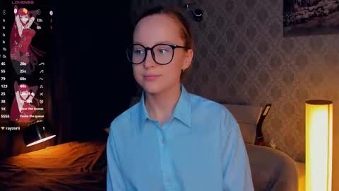 Nicoletta online show from October 2025 05:22:02 PM