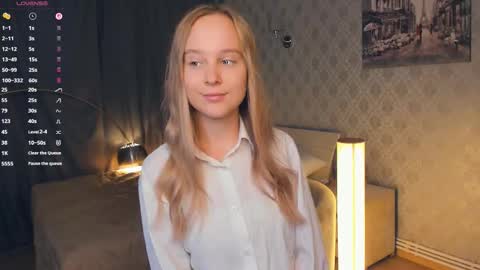 Nicoletta online show from October 2025 05:03:01 PM