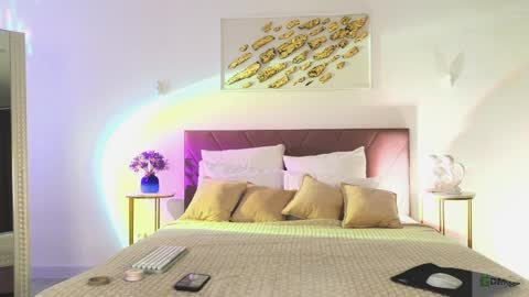 Nicole online show from April 2026 09:13:01 PM