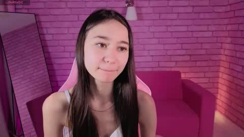 Nicole online show from March 2026 07:57:02 AM