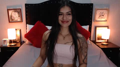 Snapshot of nicole_duran3095 chatting on December 2024 10:01:02 AM Nick online show from December 2024 10:01:02 AM