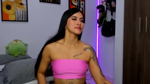 Snapshot of nicole_duran3095 chatting on January 2025 05:32:02 AM Nick online show from January 2025 05:32:02 AM
