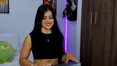 Snapshot of nicole_duran3095 chatting on February 2025 08:50:02 AM Nick online show from February 2025 08:50:02 AM