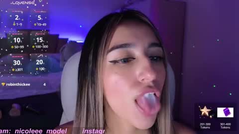 Snapshot of nicole_edwards chatting on February 2025 09:06:02 PM Nicole online show from February 2025 09:06:02 PM