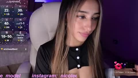 Snapshot of nicole_edwards chatting on February 2025 02:19:02 AM Nicole online show from February 2025 02:19:02 AM