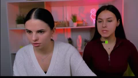 nicole_muah online show from October 2025 08:33:01 AM