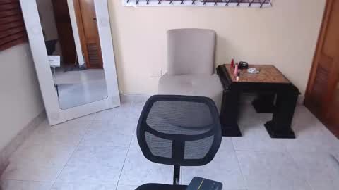 Nicole Santana online show from February 2026 10:15:02 PM