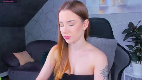 Snapshot of nicole_vasquezz chatting on May 2026 09:07:01 AM Nicole My schedule for the week 2 GMT 9am-15pm Mo Tu Th Fr online show from May 2026 09:07:01 AM