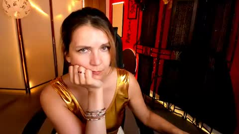 nicolehits online show from May 2026 01:29:02 PM