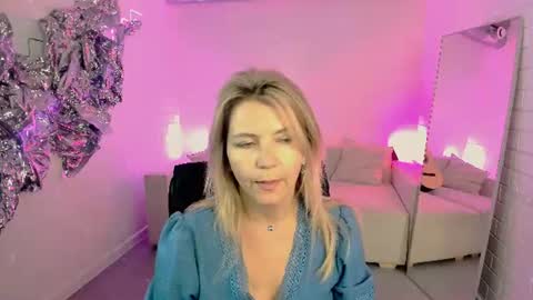 Snapshot of nicolehits chatting on June 2026 09:01:01 AM nicolehits online show from June 2026 09:01:01 AM