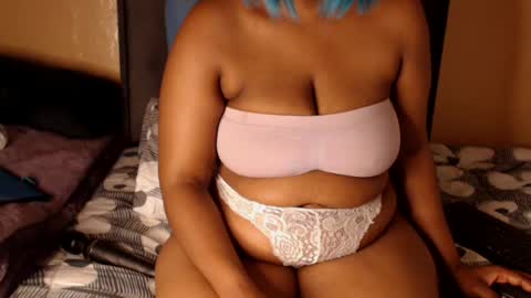 nicolejule321 online show from June 2026 05:05:01 PM