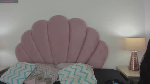 NICOLE online show from September 2025 12:28:02 PM